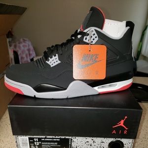 Jordan retro bred 4s